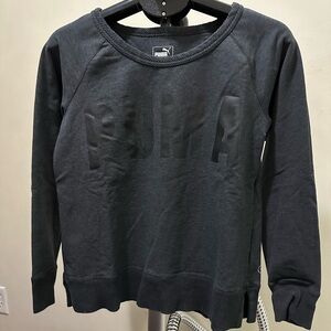 Puma women sweatshirt Size M